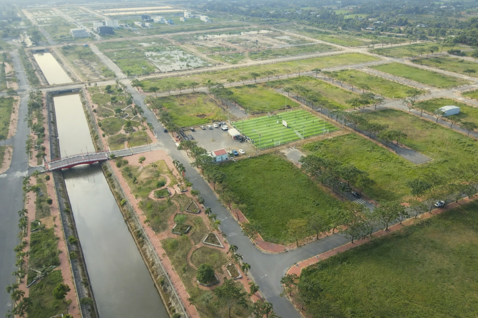 Khu Nhà Vườn Bên Sông