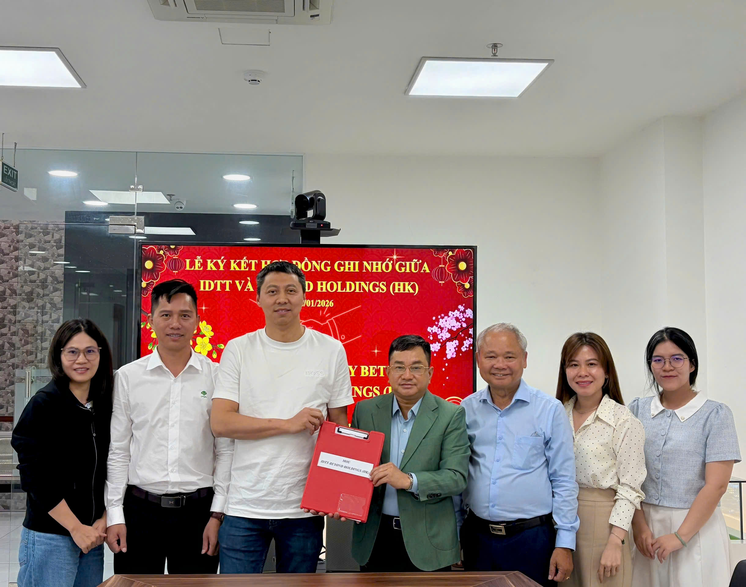 LỄ KÝ KẾT HỢP ĐỒNG GHI NHỚ GIỮA IDTT VÀ CÔNG TY HONGKONG BEYOND HOLDINGS LIMITED