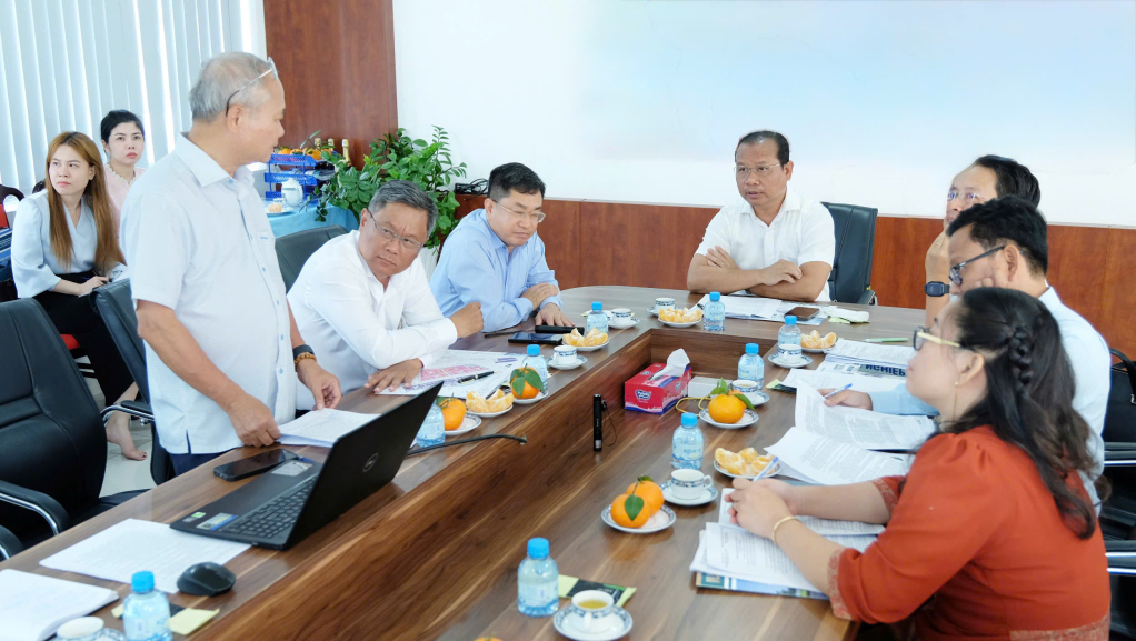 Ban Quản lý Khu kinh tế tỉnh Tây Ninh kiểm tra tiến độ, xác nhận hạ tầng tại Khu công nghiệp Thủ Thừa
